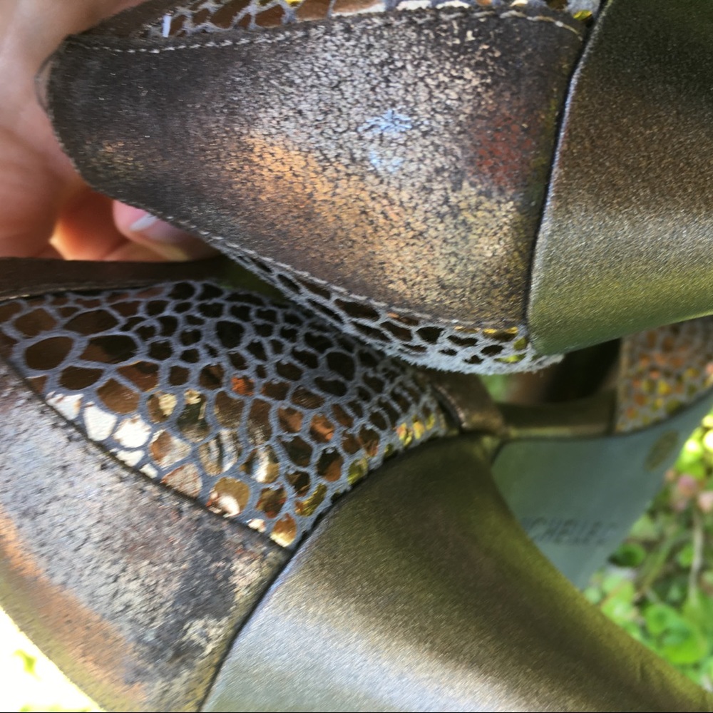 Golden Brown Open-Toed Heels - Picture 5 of 8